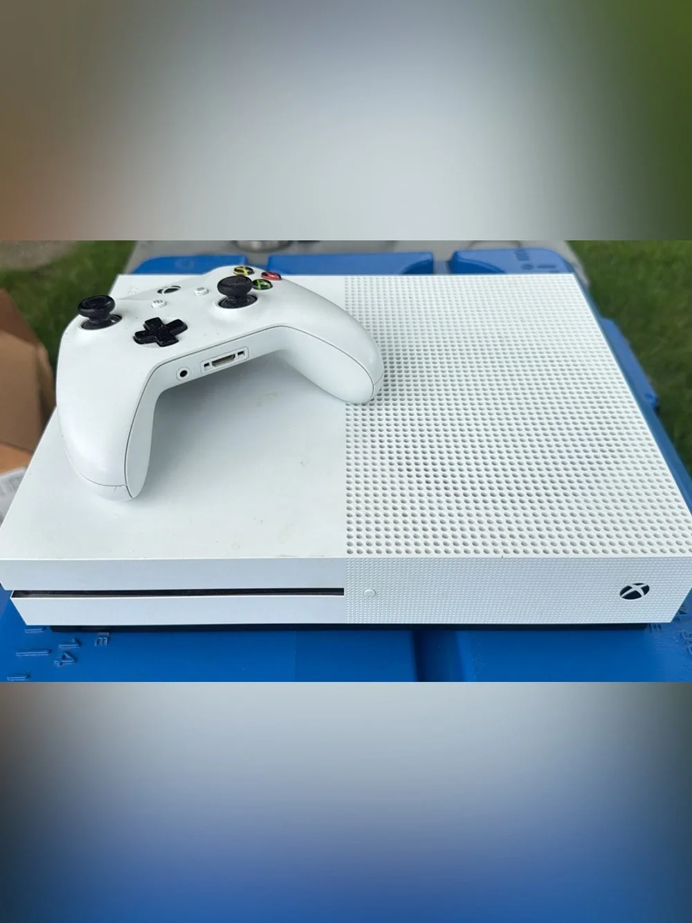 Microsoft White Xbox One S Console with White Wireless Controller